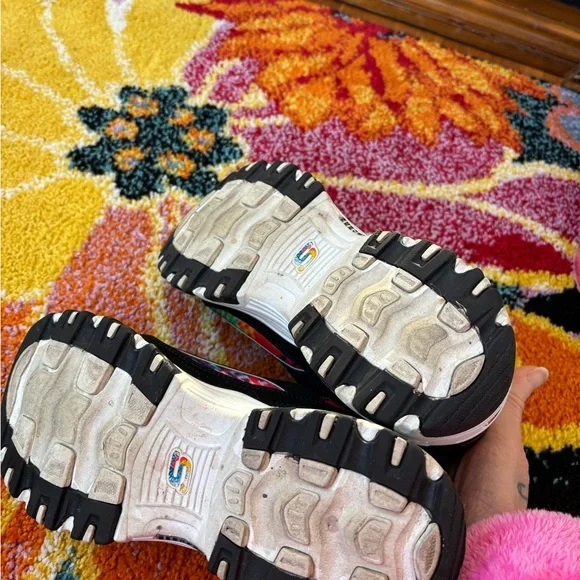 Sketchers sneakers size 7 - Picture 4 of 4